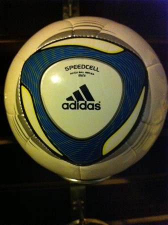 Adidas Pelias 100 Años